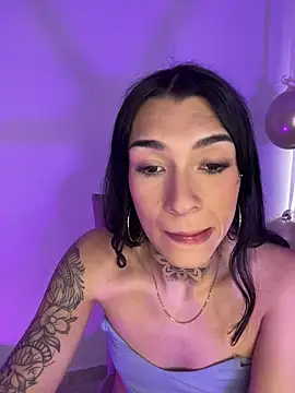 Snapshot of Camila_Coxx chatting on 06/12/26, 05:01 Camila Coxx online show from 06/12/26, 05:01