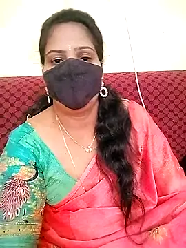 Snapshot of melina214 chatting on 03/08/26, 05:44 melina214 online show from 03/08/26, 05:44