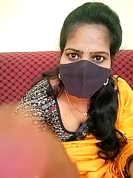 Snapshot of melina214 chatting on 03/10/26, 05:01 melina214 online show from 03/10/26, 05:01