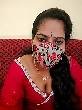 Snapshot of melina214 chatting on 03/18/26, 03:31 melina214 online show from 03/18/26, 03:31