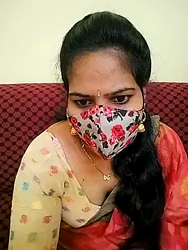 Snapshot of melina214 chatting on 03/21/26, 03:55 melina214 online show from 03/21/26, 03:55