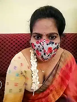 Snapshot of melina214 chatting on 03/29/26, 05:13 melina214 online show from 03/29/26, 05:13