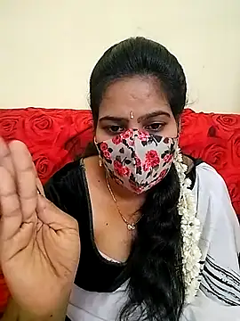 Snapshot of melina214 chatting on 03/31/26, 05:46 melina214 online show from 03/31/26, 05:46