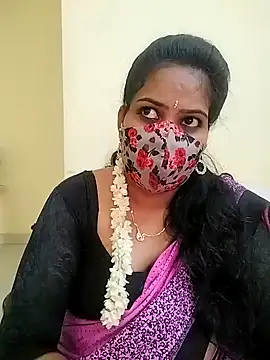 Snapshot of melina214 chatting on 04/17/26, 03:09 melina214 online show from 04/17/26, 03:09