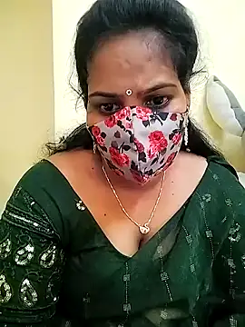 Snapshot of melina214 chatting on 04/20/26, 06:38 melina214 online show from 04/20/26, 06:38