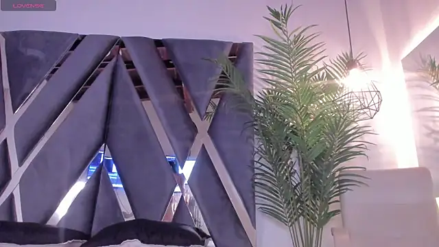 pamela-wells online show from 03/20/25, 03:14