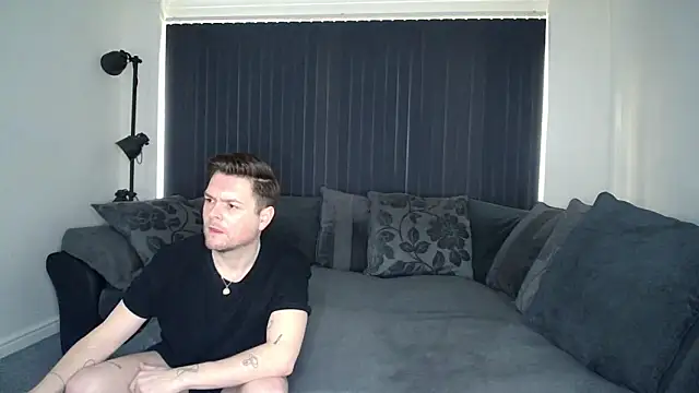 twotwinkhusbandss online show from 03/03/25, 03:42