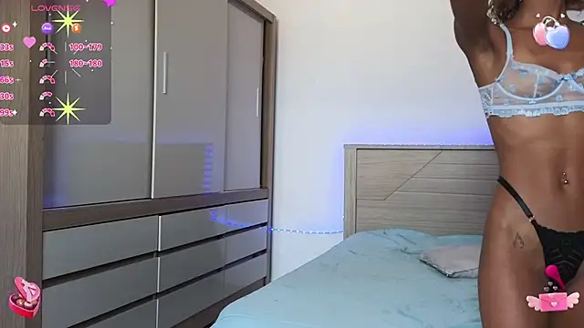 Snapshot of ElisaBoyer chatting on 03/13/25, 11:51 ElisaBoyer online show from 03/13/25, 11:51