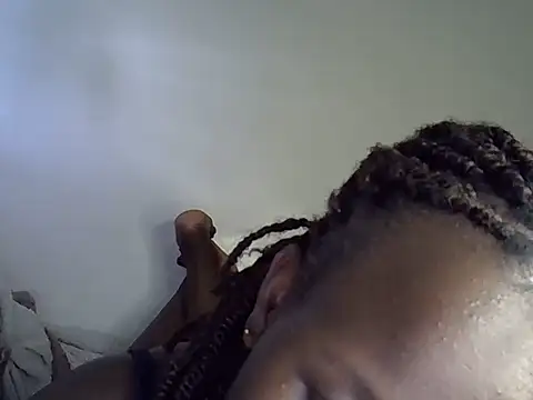 Snapshot of Sonnia_ chatting on 02/03/26, 02:22 Sonnia online show from 02/03/26, 02:22