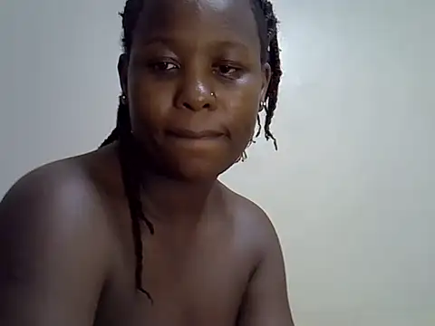 Snapshot of Sonnia_ chatting on 03/27/26, 12:05 Sonnia online show from 03/27/26, 12:05