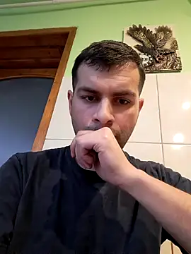 hornny1995 online show from 12/03/24, 01:32