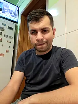 hornny1995 online show from 01/21/25, 03:54