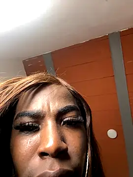 Richchocolatesweet  online show from 11/11/25, 12:10