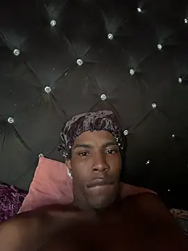 Snapshot of Richchocolatesweet_ chatting on 05/31/26, 09:38 Richchocolatesweet online show from 05/31/26, 09:38