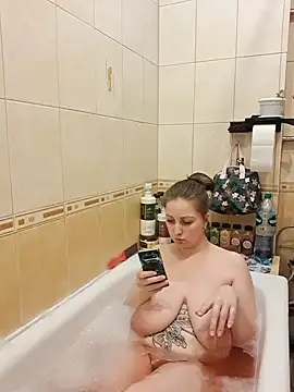 Sakura Green online show from 02/08/25, 09:25