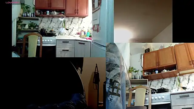 Snapshot of Sakura_Green chatting on 12/20/25, 12:34 Sakura Green online show from 12/20/25, 12:34