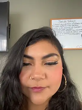 Juli Walker online show from 05/08/26, 03:28