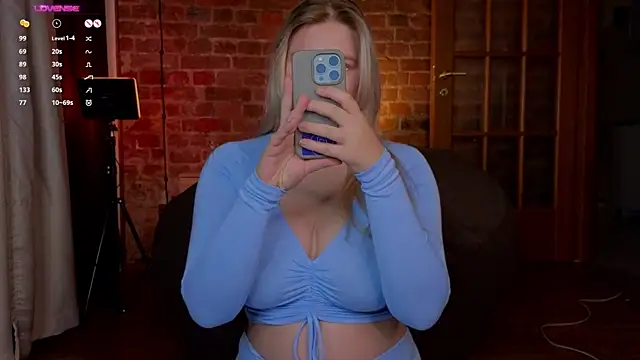 helen frogg online show from 11/22/25, 07:46