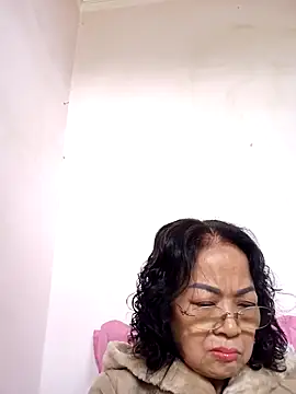 Snapshot of Hotestlove chatting on 02/27/25, 06:07 Hotestlove online show from 02/27/25, 06:07