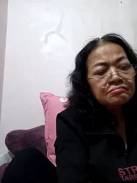 Snapshot of Hotestlove chatting on 03/12/25, 10:48 Hotestlove online show from 03/12/25, 10:48