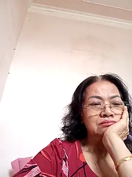 Snapshot of Hotestlove chatting on 03/21/25, 01:24 Hotestlove online show from 03/21/25, 01:24
