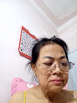 Snapshot of Hotestlove chatting on 09/11/25, 03:12 Hotestlove online show from 09/11/25, 03:12