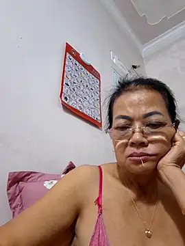 Snapshot of Hotestlove chatting on 09/20/25, 10:27 Hotestlove online show from 09/20/25, 10:27