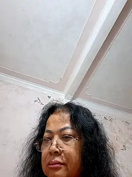 Hotestlove online show from 11/08/25, 11:36