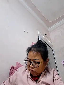 Hotestlove online show from 02/12/26, 10:10