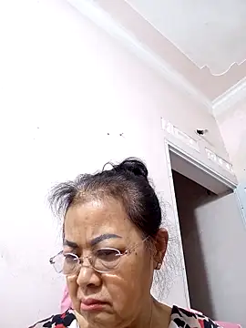 Hotestlove online show from 03/04/26, 11:44