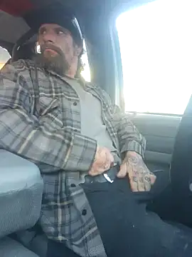 Snapshot of Crackkers chatting on 12/02/24, 04:09 Crackkers online show from 12/02/24, 04:09