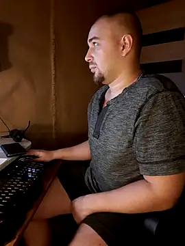 Foxyshaved online show from 01/28/25, 05:43