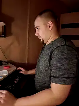 Foxyshaved online show from 02/11/25, 03:18