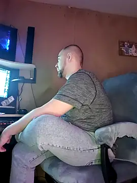 Foxyshaved online show from 02/26/25, 05:09