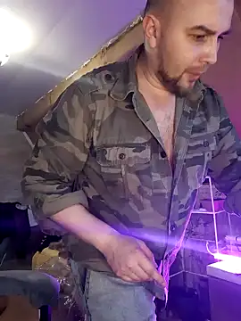 Foxyshaved online show from 03/17/25, 03:29