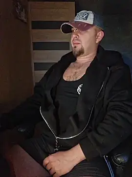 Foxyshaved online show from 10/04/25, 05:16