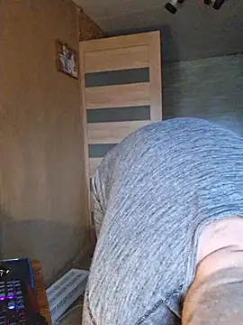 Foxyshaved online show from 10/12/25, 06:34