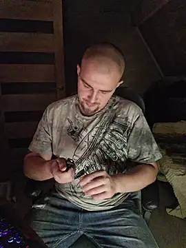 Foxyshaved online show from 11/05/25, 04:45