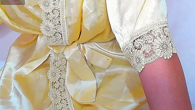 Snapshot of yourastral chatting on 02/02/25, 10:49 yourastral online show from 02/02/25, 10:49