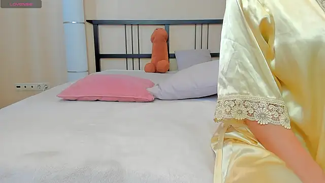 Snapshot of yourastral chatting on 03/03/25, 05:09 yourastral online show from 03/03/25, 05:09