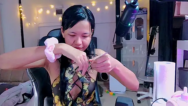 Kana G online show from 02/17/25, 07:42