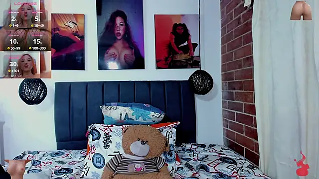 kyliejenner hot online show from 11/23/25, 03:06