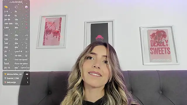 Snapshot of IsadoraGalle_ chatting on 02/24/26, 02:26 IsadoraGalle online show from 02/24/26, 02:26