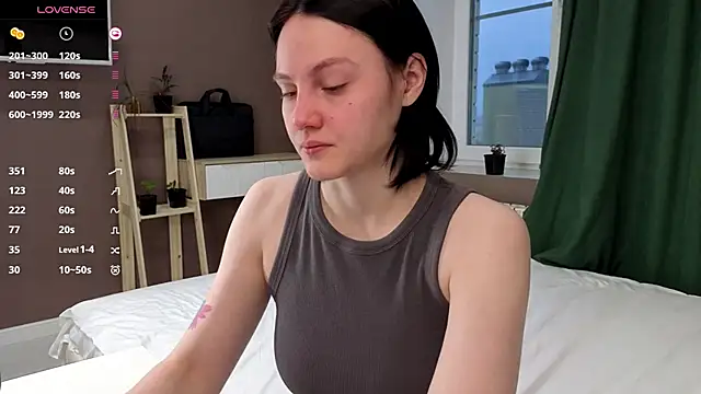 MaryCoopeer online show from 11/04/25, 05:06