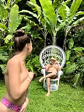 emma4xxx online show from 01/04/25, 08:16