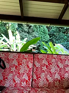 Snapshot of emma4xxx chatting on 03/25/26, 07:20 emma4xxx online show from 03/25/26, 07:20