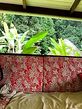 Snapshot of emma4xxx chatting on 03/26/26, 08:14 emma4xxx online show from 03/26/26, 08:14