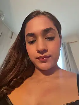 CuteeRose online show from 05/17/26, 12:23