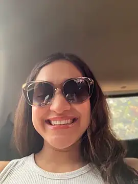 CuteeRose online show from 05/19/26, 04:02