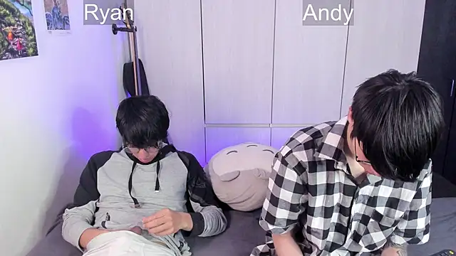 Aventure Twinks online show from 12/18/24, 09:51